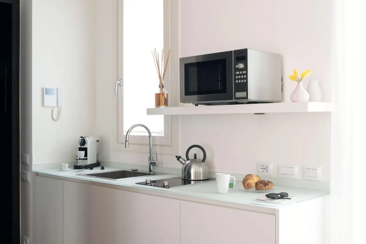 Aparthotel Bmore Duomo - Luxury Apartments Near Duomo Milan Italy