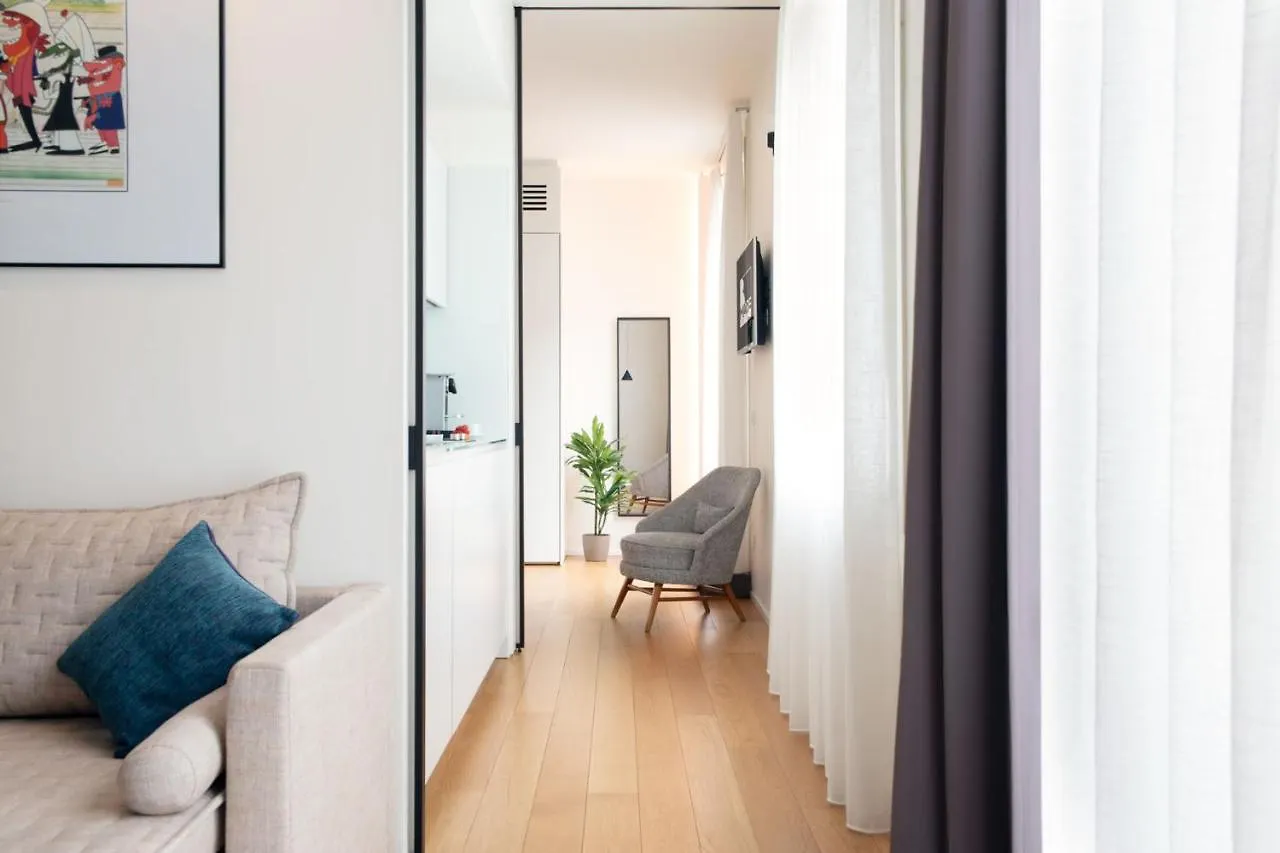 Aparthotel Bmore Duomo - Luxury Apartments Near Duomo Milan